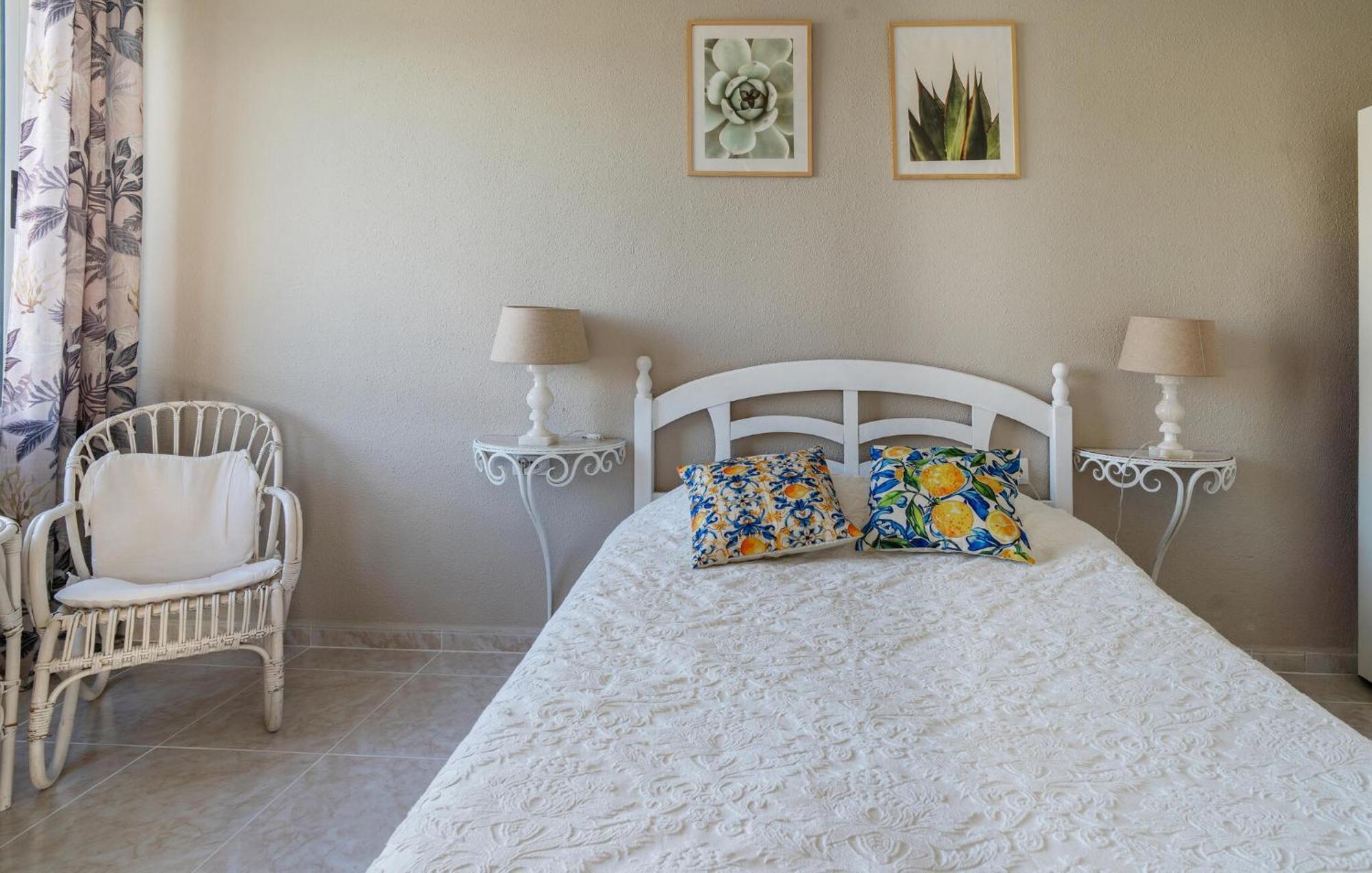 2 Bedroom Gorgeous Apartment In Oropesa Del Mar Exterior photo